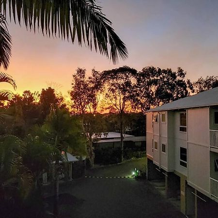 Luxury Top Floor Sunset Villa Noosaville Exteriör bild