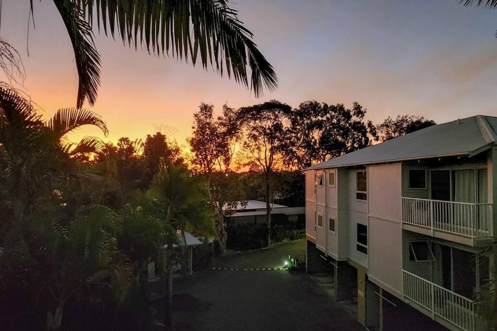 Luxury Top Floor Sunset Villa Noosaville Exteriör bild